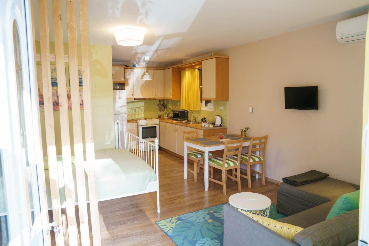 Yiannis Apartments 1 Ioannina Exterior photo