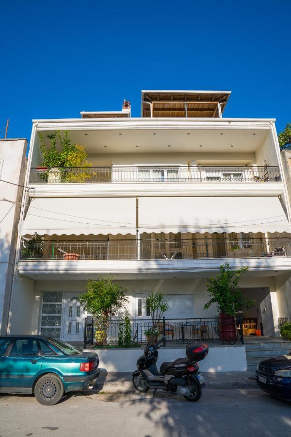 Yiannis Apartments 1 Ioannina Exterior photo